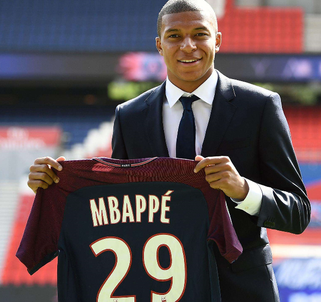 Doinb迎来七赛季高光表现,法国队球迷沸腾! Doinb迎来七赛季高光表现,法国队球迷沸腾!